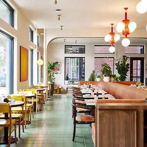 Hotel Genevieve, Louisville